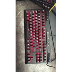 Corsair k63 gading toetsenbord red switches