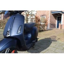 Vespa Sprint 2V Custom 2017 Mat Opaco Blauw Begrenzer Option