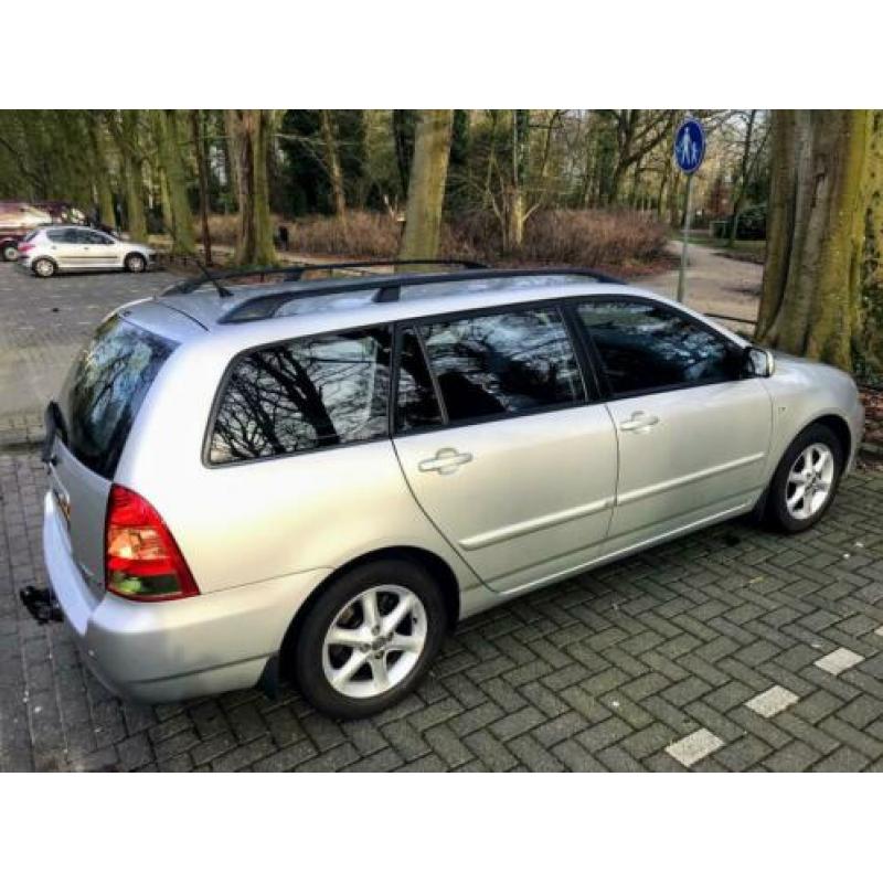 Nette Toyota Corolla 1.6 WAGON TERRA Sol incl winterbanden