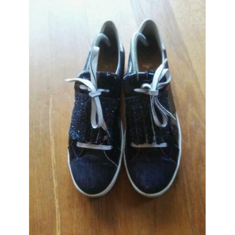 Mooi leren blauwe aparte sneaker mt 41