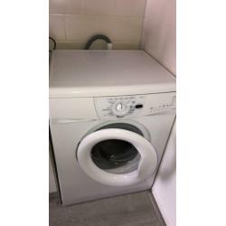 Whirlpool wasmachine.