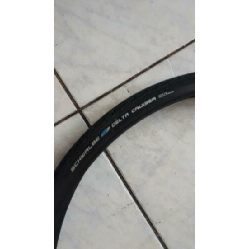 Nieuwe Schwalbe Delta Cruiser 28 inch.