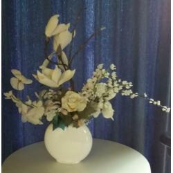 Kunstbloemen, boeketten incl. vazen