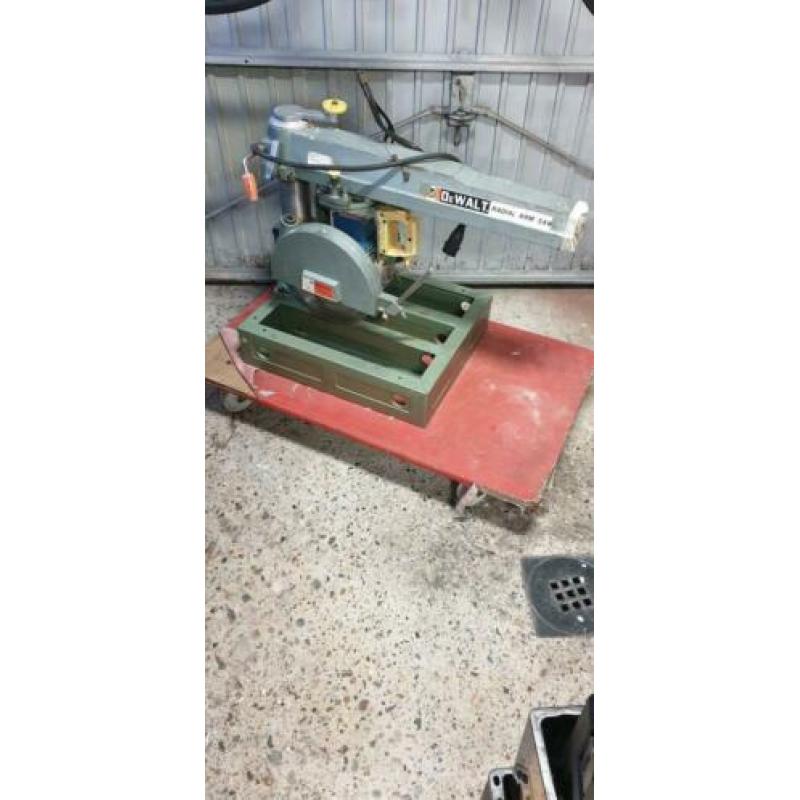 DeWalt afkortzaag DW 110