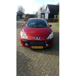 Peugeot 307 2.0 16V CC 130KW 2007 Rood
