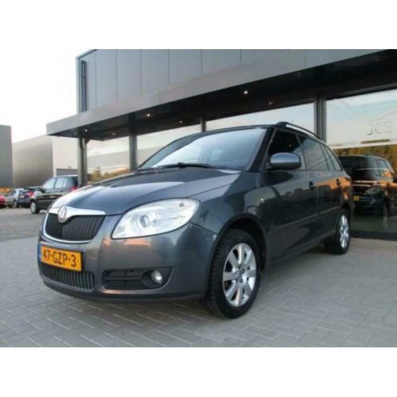 Skoda FABIA Combi 1.6 16v Elegance Ecc Trekhaak 2008