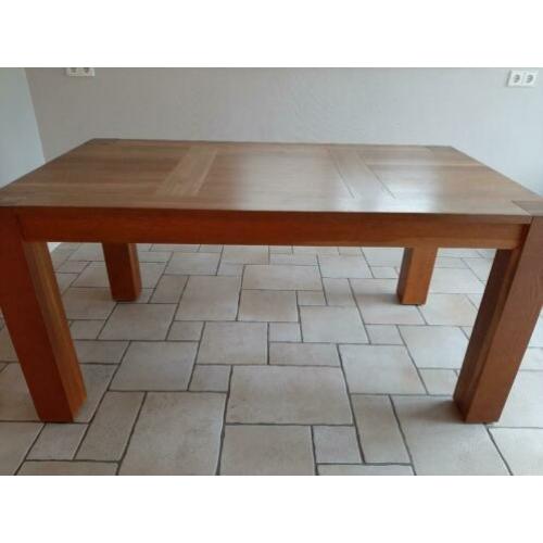 Eiken eettafel