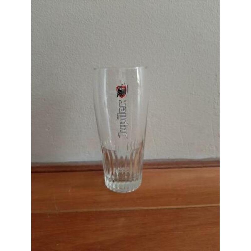 12 Nieuwe jupiler bierglazen maat 33 cl