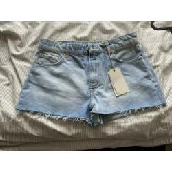 Short Bershka