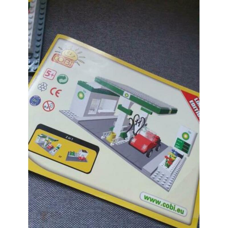 Lego limeted edition bp pomp niet compleet