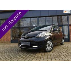 Toyota Aygo 1.0 VVT-i Now Navi, Airco, Dagrijverlichting, El