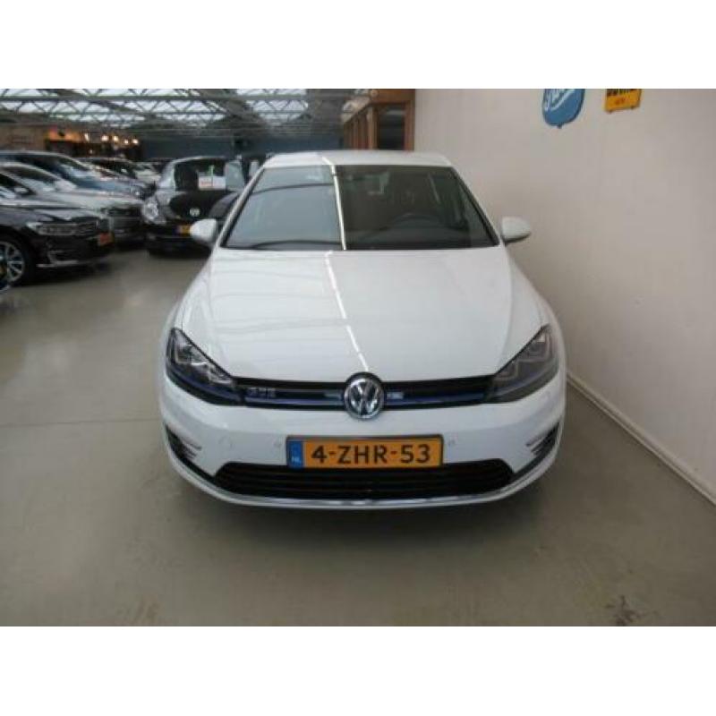 Volkswagen Golf 1.4 TSI GTE { EX-BTW } 150 TOT 240 PK *NAVI*