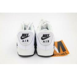 Nieuwe Nike Air Max 90 in maat 37,5