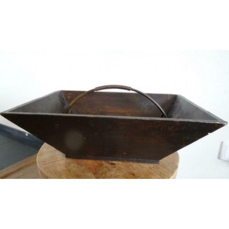 Houten fruit / schaal met metalen handvat