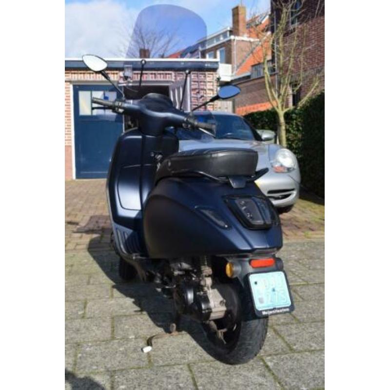 Vespa Sprint 2V Custom 2017 Mat Opaco Blauw Begrenzer Option