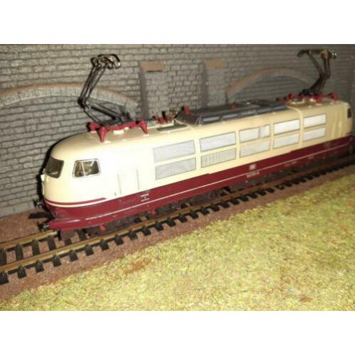 Fleischmann ho 6 asser licht defect. BR 103--- 4375