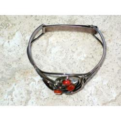 Art Nouveau zilveren armband met bloedkoraal gekeurd