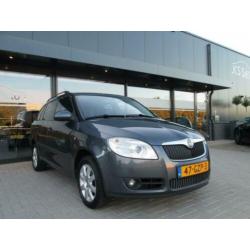 Skoda FABIA Combi 1.6 16v Elegance Ecc Trekhaak 2008