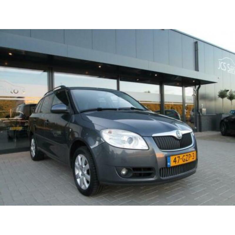 Skoda FABIA Combi 1.6 16v Elegance Ecc Trekhaak 2008