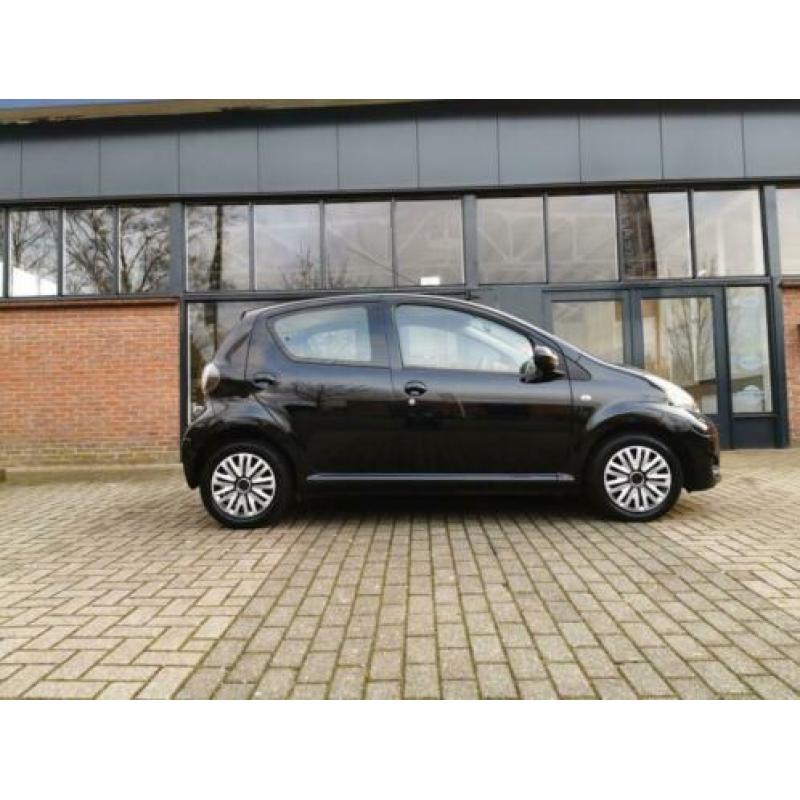 Toyota Aygo 1.0 VVT-i Now Navi, Airco, Dagrijverlichting, El