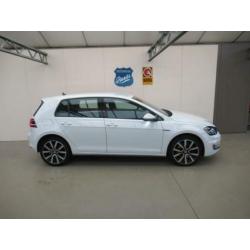 Volkswagen Golf 1.4 TSI GTE { EX-BTW } 150 TOT 240 PK *NAVI*