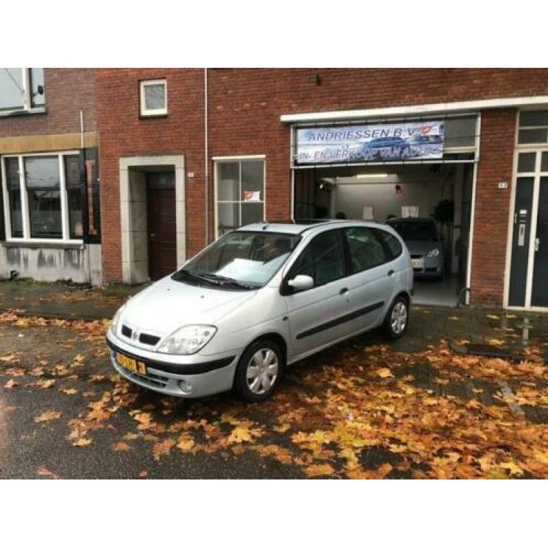 Renault Scénic 1.6-16V
