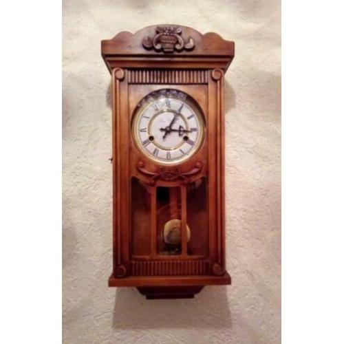 Een nog prachtige klok van Pine & Clocks!