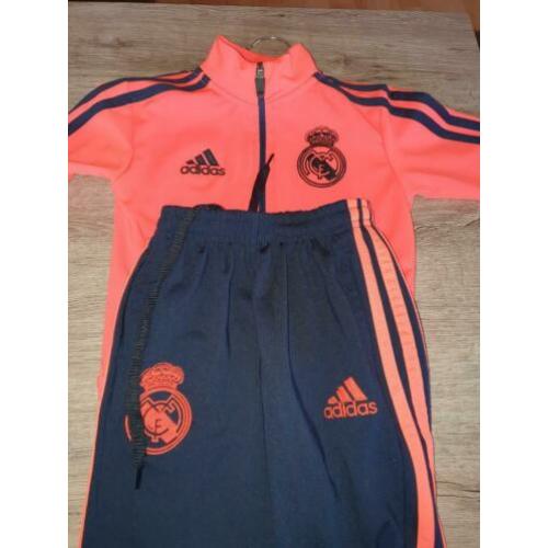 Real Madrid trainingspak maat 102