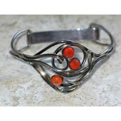 Art Nouveau zilveren armband met bloedkoraal gekeurd