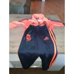 Real Madrid trainingspak maat 102