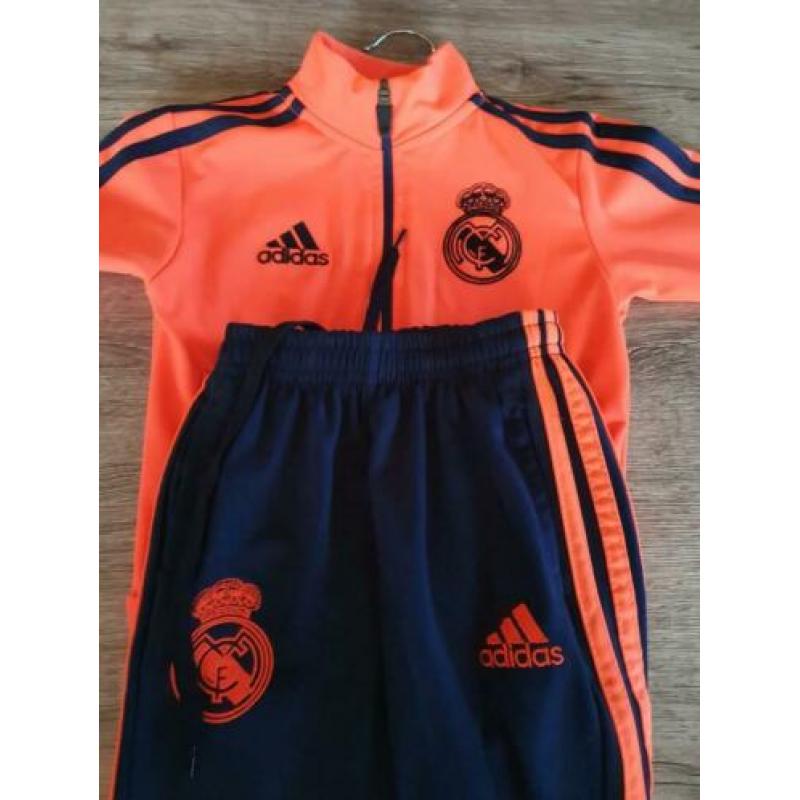 Real Madrid trainingspak maat 102