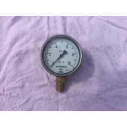 Econosto manometers 0-6 of 0-10 bar.