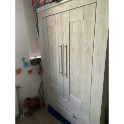 Houten Kleding Kast
