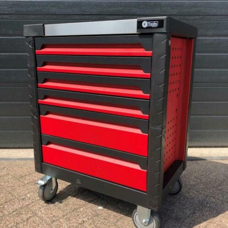 Nieuwe gereedschapswagens uit voorraad leverbaar vanaf €250!