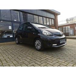 Toyota Aygo 1.0 VVT-i Now Navi, Airco, Dagrijverlichting, El