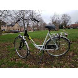 mooie damesfiets gazelle 8 versnellingen 58 cm framemaat