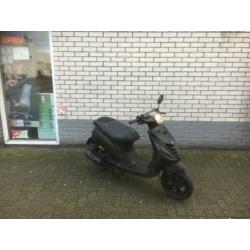 Gave piaggio zip sp 4t 45km brom mat zwart bj2013 5000km