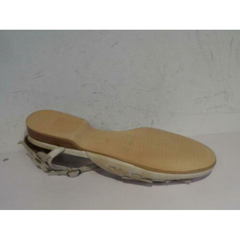 Beige zomerschoenen 37