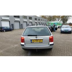 Volkswagen Passat Variant 1.6 Comfortline Zeer nette en goed