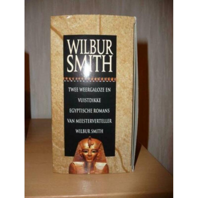 Wilbur Smith- Bewaarbox- Het Koningsgraf- 2 delen-Verfilmd
