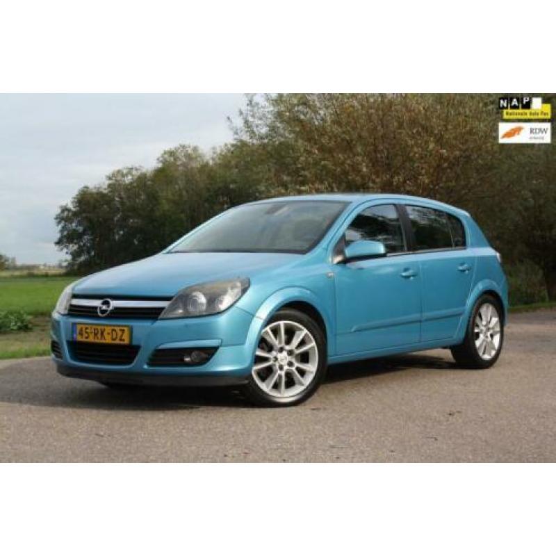 Opel Astra 2.0 T Elegance TURBO / 5-DRS / 170PK / PDC / GOED