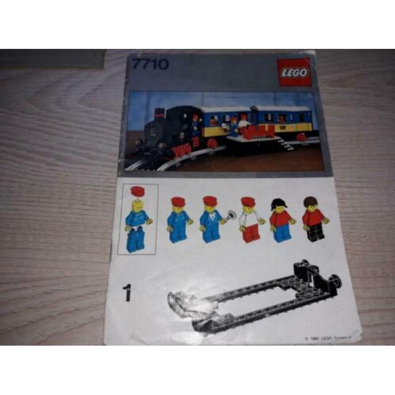 lego trein set 7710 met boekje rails enz compleet