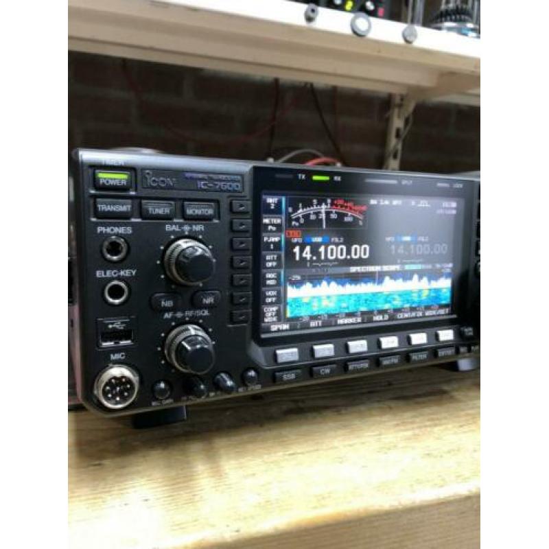 Icom 7600