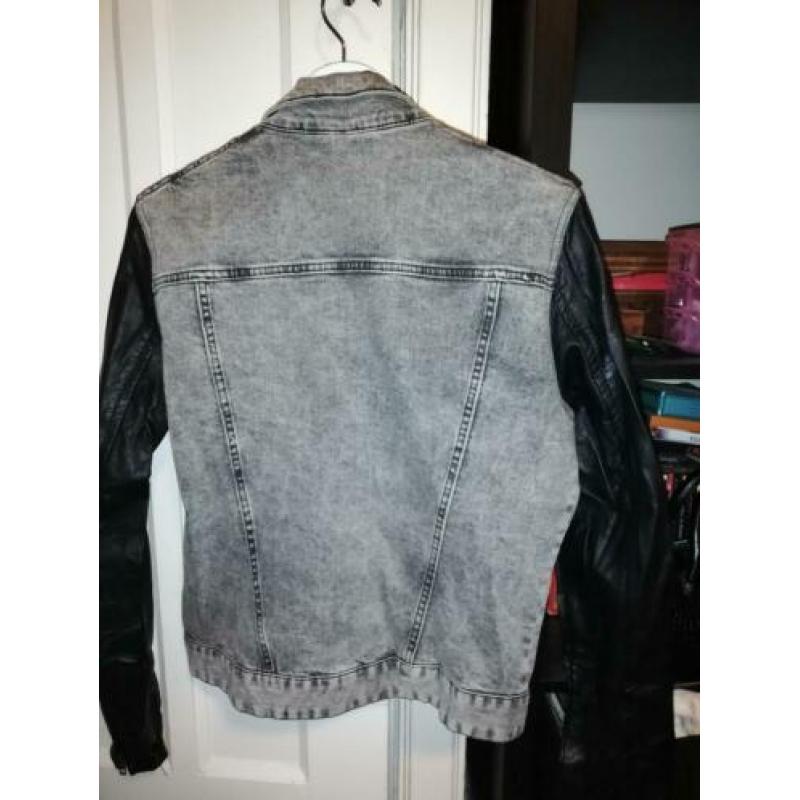 Denim jack grijs (maat S) met leer look mouwen