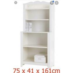 Ikea Kinder kast met bijbehorende commode