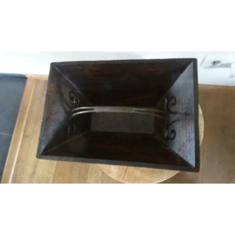 Houten fruit / schaal met metalen handvat