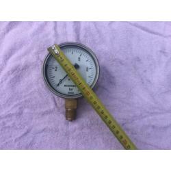 Econosto manometers 0-6 of 0-10 bar.