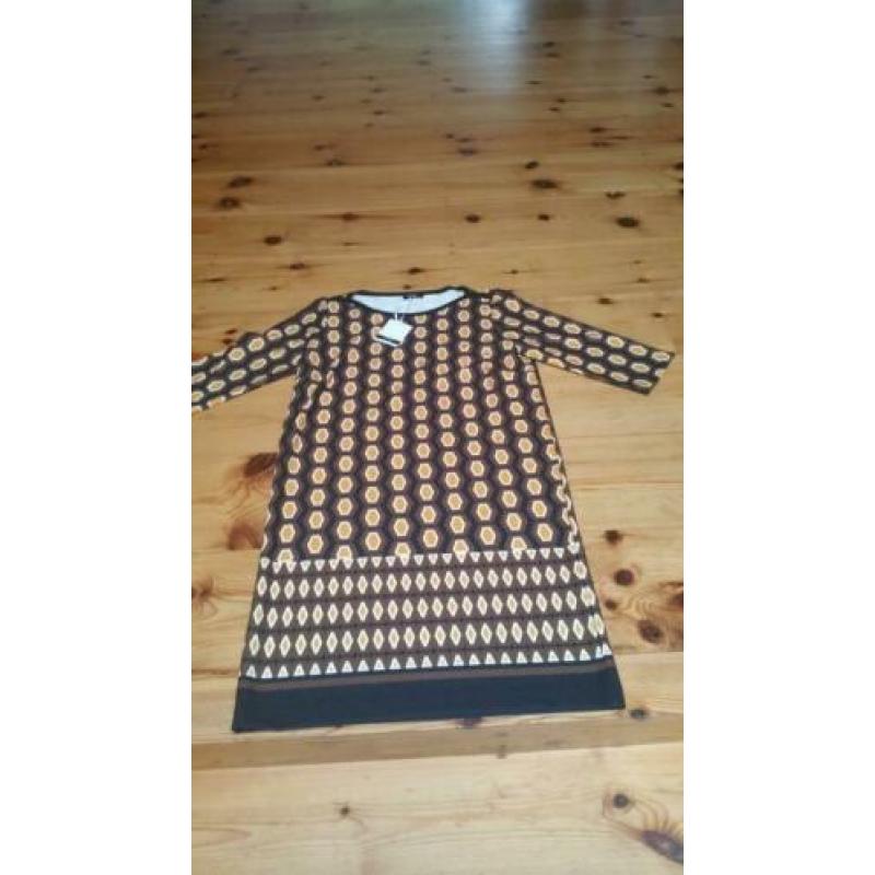 Bruin, geel zwarte jurk 40. Anna's dress affair.