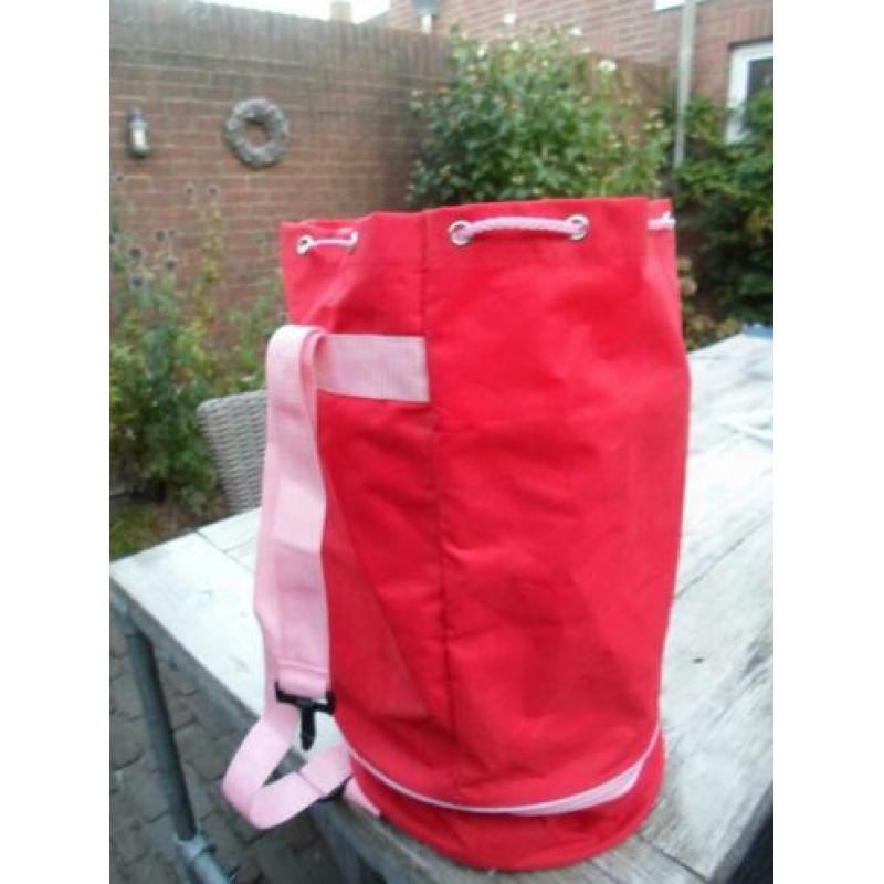 Zwem of badtas. kleur rood.