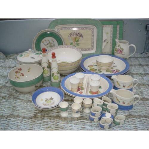 Van wedgwood sarah s garden servies delen